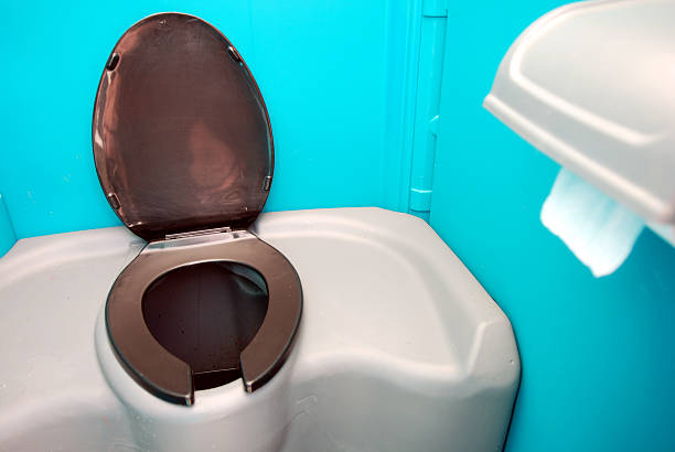 Portable restroom solutions in Alakanuk, AK